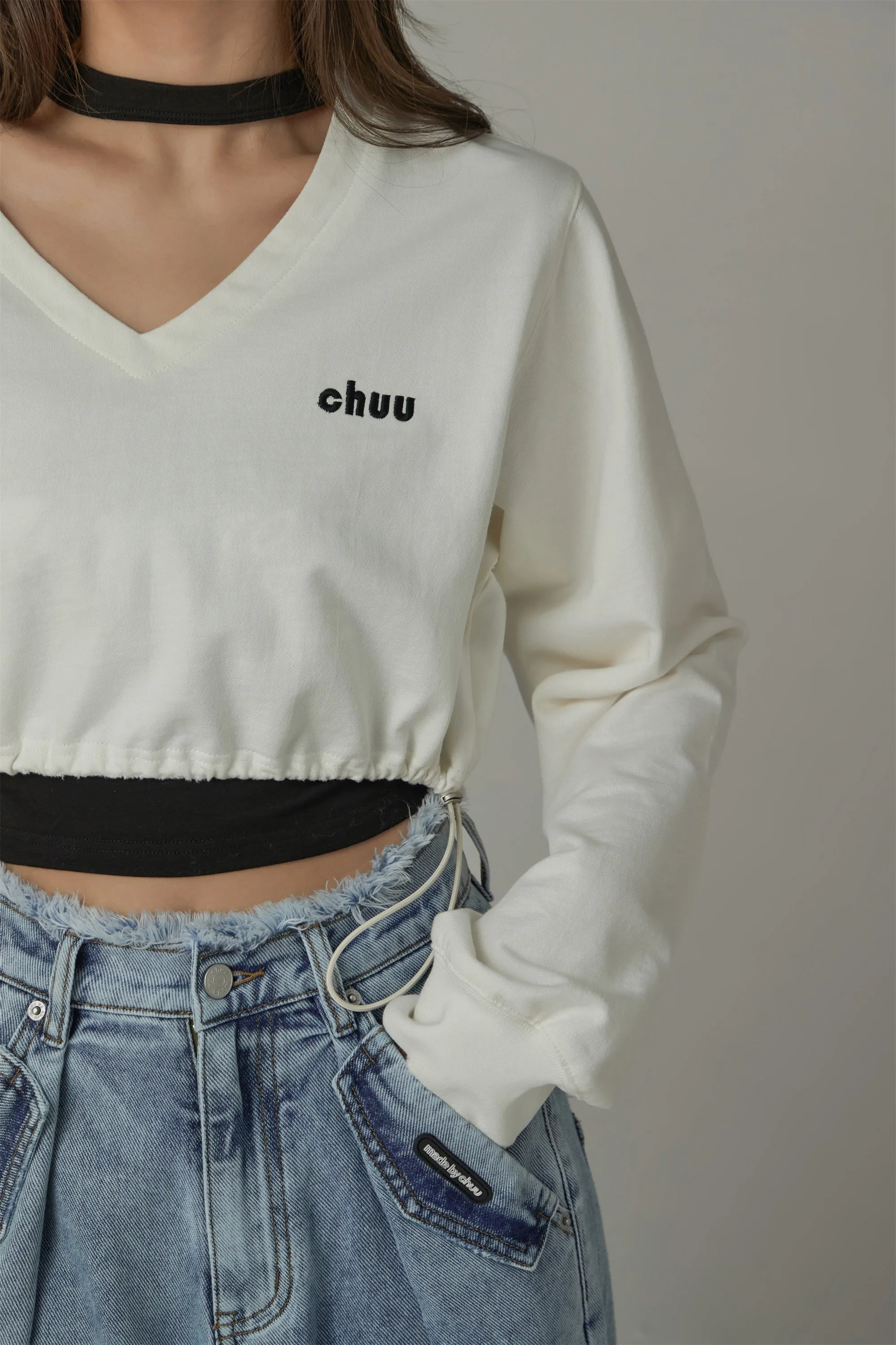 V-Neck Cropped Sweatshirt