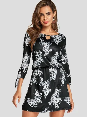 Wholesale Black Crew Neck 3/4 Sleeve Length Floral Print Mini Dress