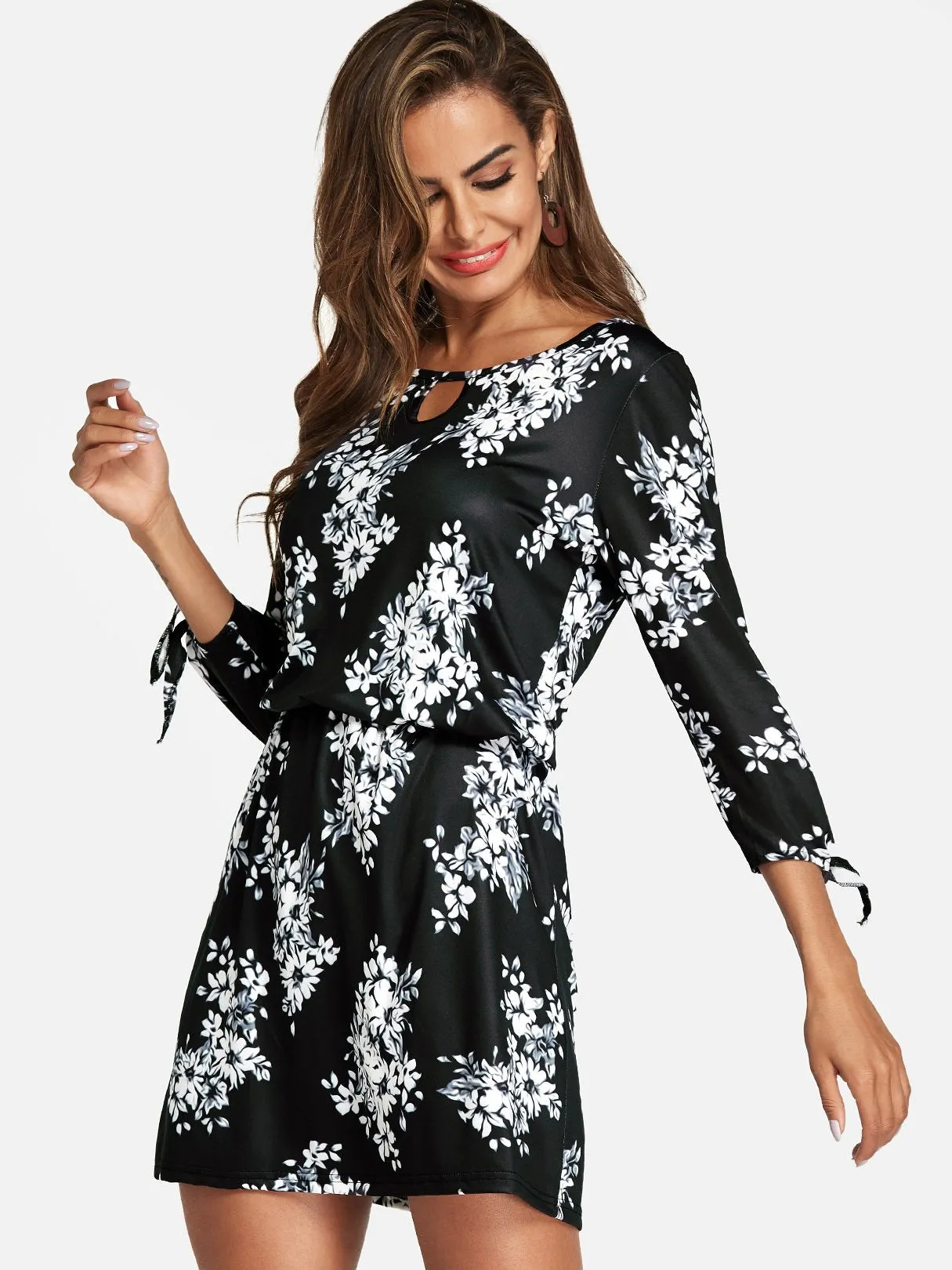 Wholesale Black Crew Neck 3/4 Sleeve Length Floral Print Mini Dress